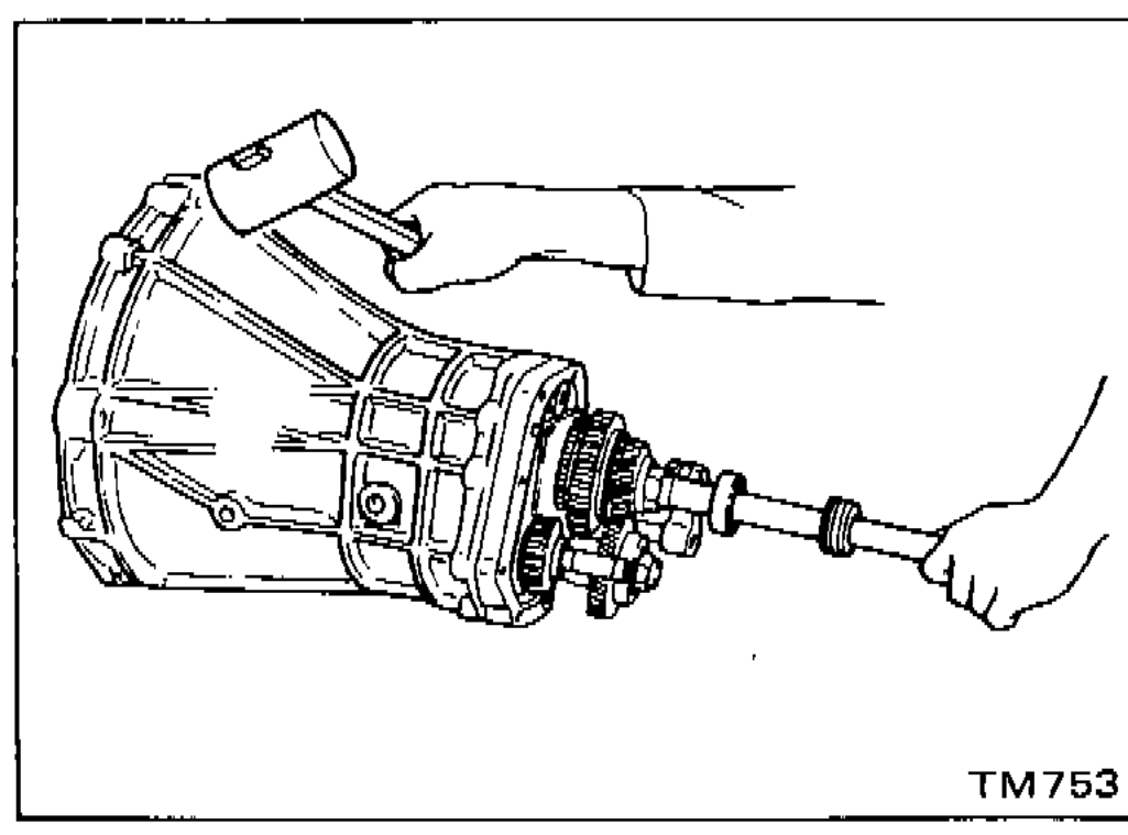 Removing transmission case by tapping lightly